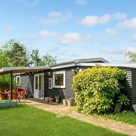 Feriehus 2 Bedroom Amazing In
