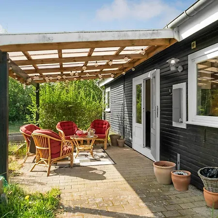 Feriehus 2 Bedroom Amazing In